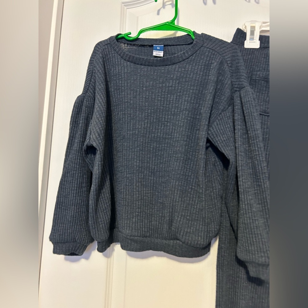 Old Navy Ribbed Lounge Set Girls 5T NWOT - Picture 2 of 4